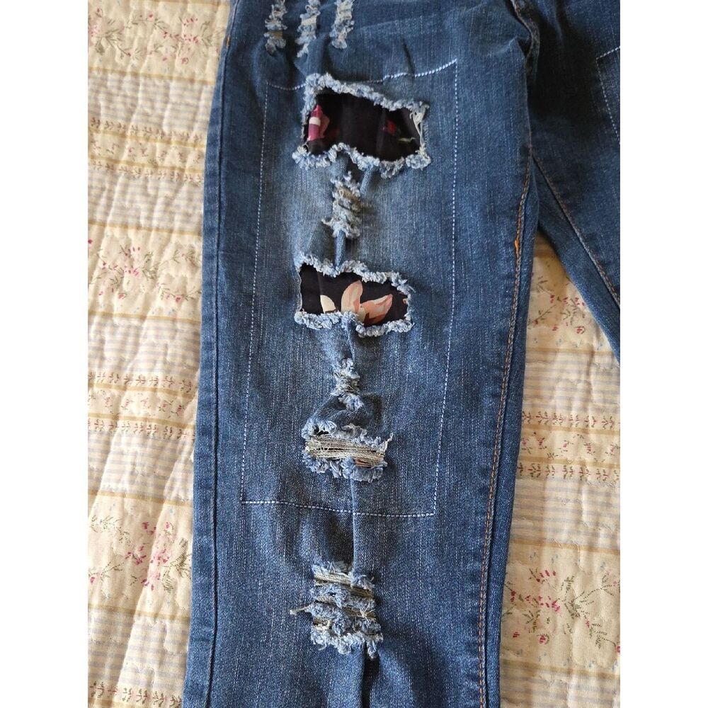 ASTYLISH Floral Patch Distressed Boyfriend Skinny Jeans, Size S BEACH PARTY! - Picture 6 of 13